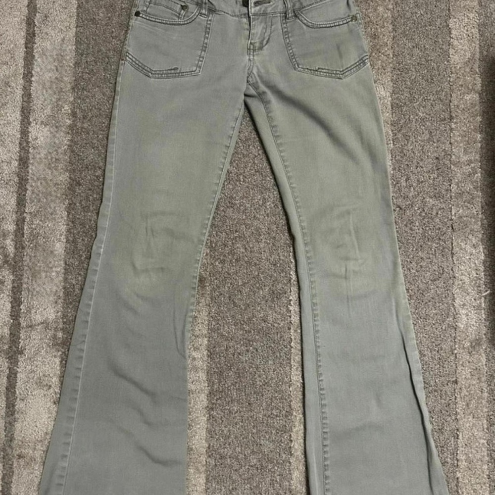 Blue Spice Women's Light Gray Flare Jeans